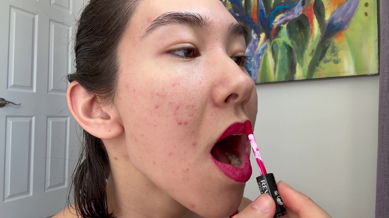 Ms_Emmy_Lynn: Jasně červená rtěnka