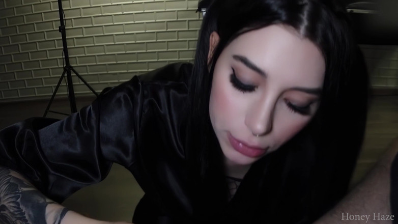 Honey Haze: 처음으로 시오후키하는 배다른 딸. 여보 안개