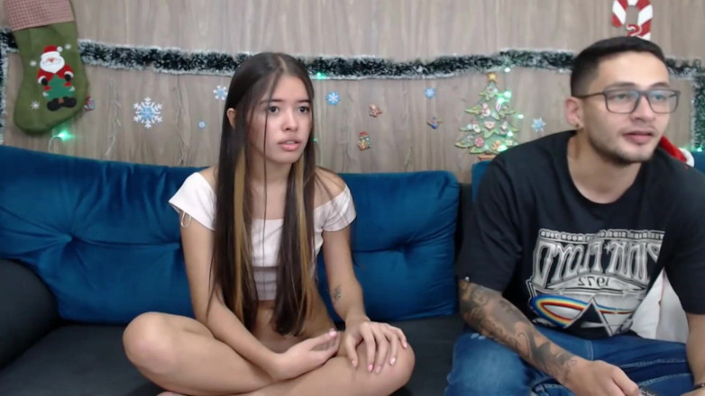Teen amateur Latinas: Teen Is Fucked in Christmas Festivities Cum on Ass