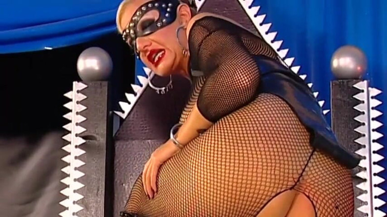 BDSM Fetish Deutschland: ステラ・クルエラ&amp;ディーザー・フォン・スタイン、ドイツのBDSM