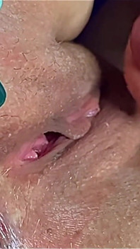 Çok yakın çekim şişman amcık amatör Alman orta yaşlı seksi iri güzel kadın ev hanımı