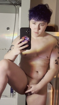 Trans Man Jerking T Dick in Mirror Bad Omen