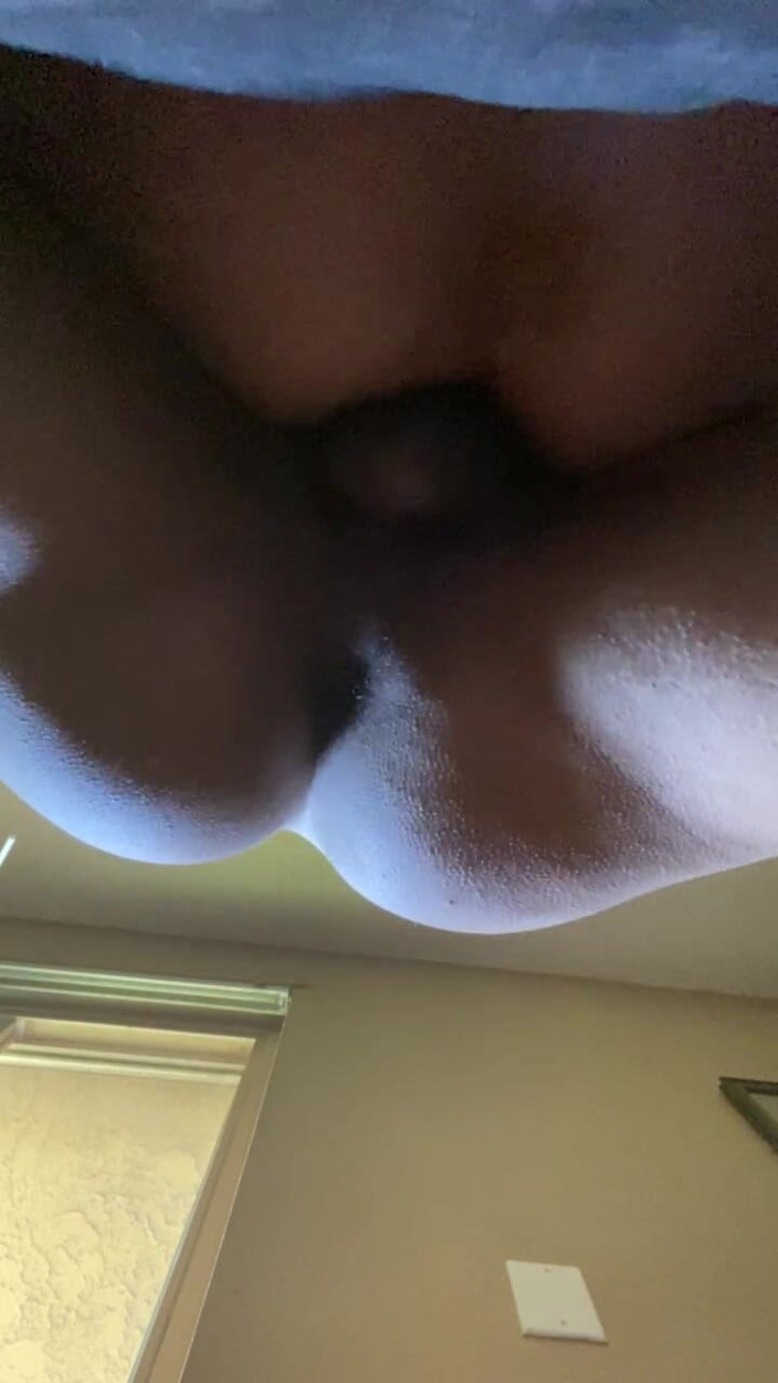 Texas-Toxicos: Латина долбя тугую задницу приятеля (вид снизу)