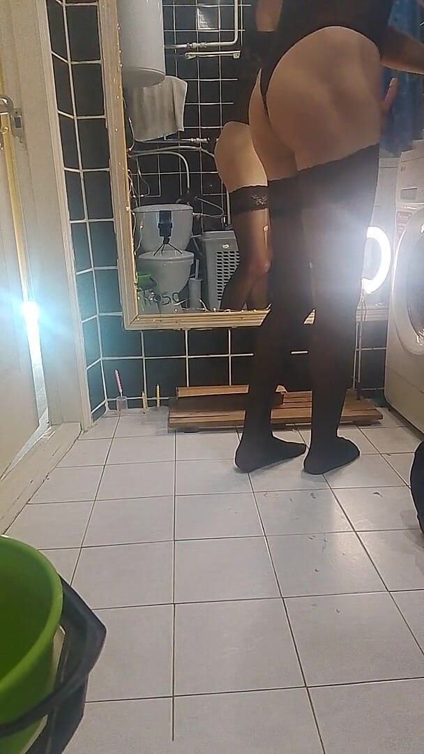 MilaFemboyUA: Playing in the Toilet