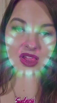 Trippy Kisses - ești slab și obsedat de Sydney Țipete Fascinant ruj săruturi lucios
