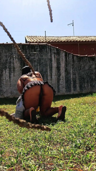 Vợ đĩ treo quần áo không quần lót và cắm sừng đụ cô ấy ở đó