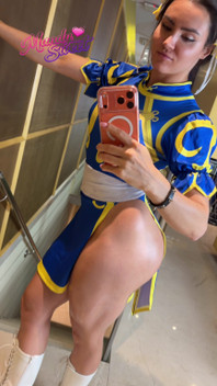 Costum Chun-li! Păstrați un ochi pe pagina mea pentru actualizări ...