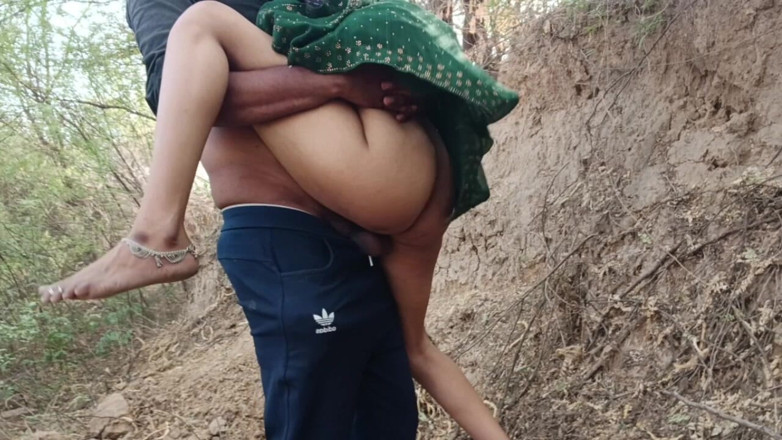 seema: 森に行って義姉とセックスした