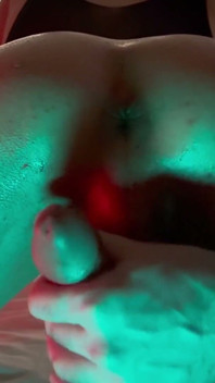 Femboy üvey erkek kardeşimi boşaltıyorum