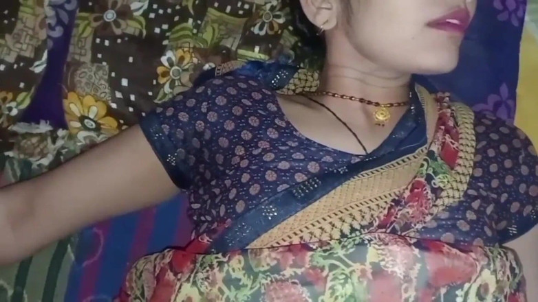 Village studio: 我的继兄弟邀请我看电影，最后我操了他的女朋友