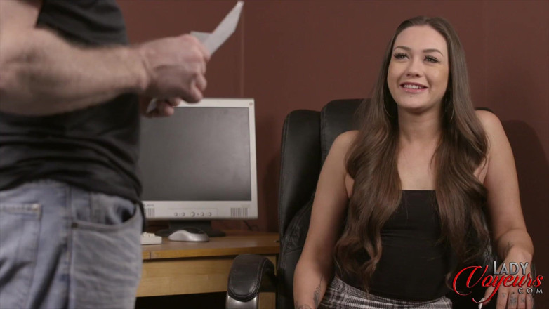 Lady Voyeurs: Interviu Kendall