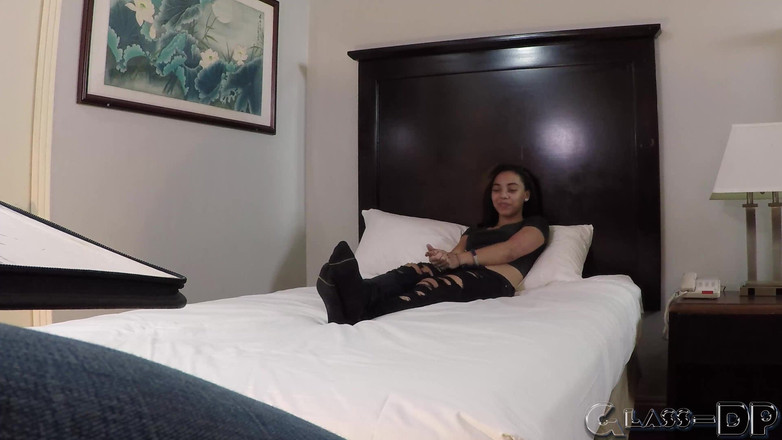 GLASSDP: Zerella Is a Lesbo Who Desperatly Needs Cock