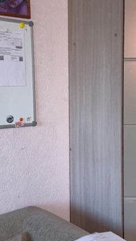 A ejaculat peste fundul ei sexy în pantalonii ei de la birou