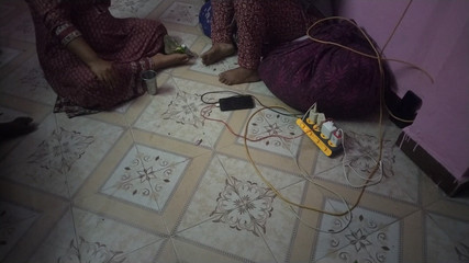 Tamil lesbian: Tamil Desi Dirty Talk w domu