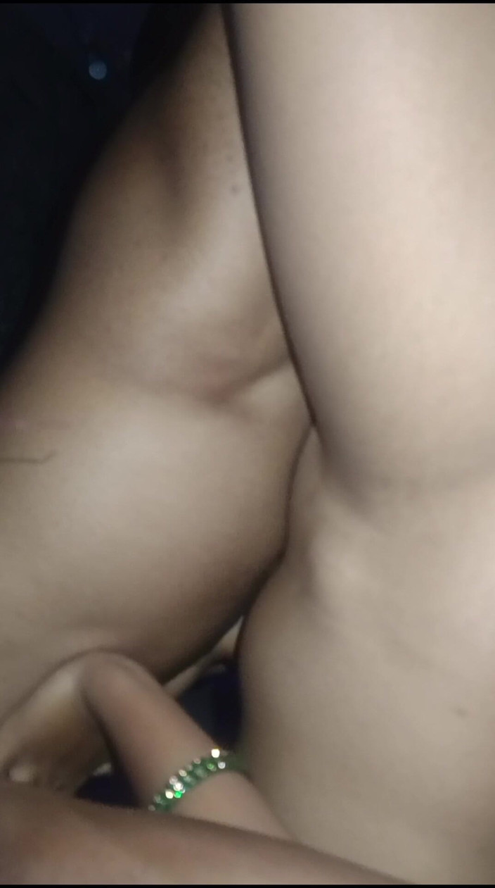 Raani16: 我和我的妻子的完整浪漫性爱视频