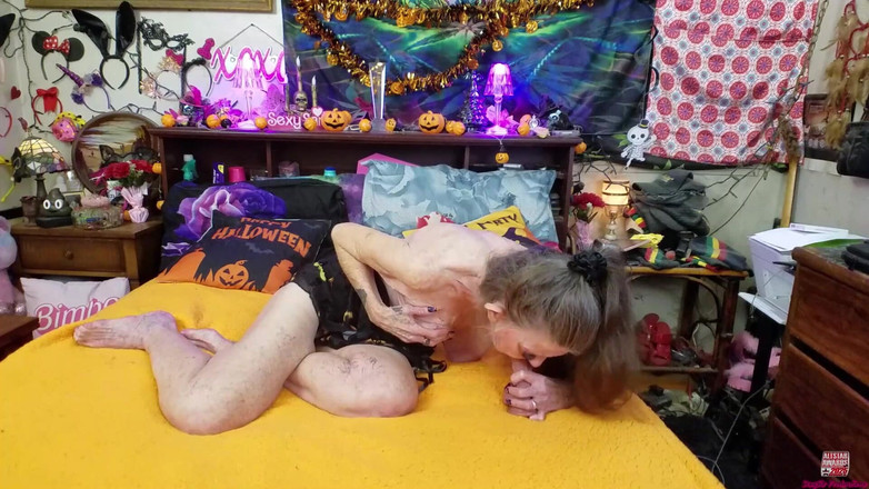 Sexy Sandra N Sir Christopher: Sub avó goza cadela bj avó fantasia solo