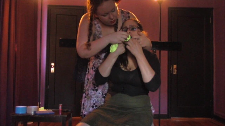 Selfgags classic: Meesteres Kailey kokhalst haar slaaf! (aflevering 2 van 2)