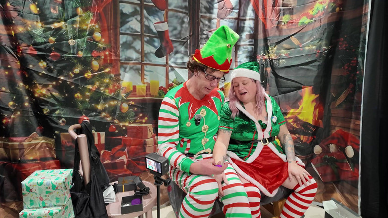 The Izars: Den 7: Elfky na poličce se sexuálními hračkičkami