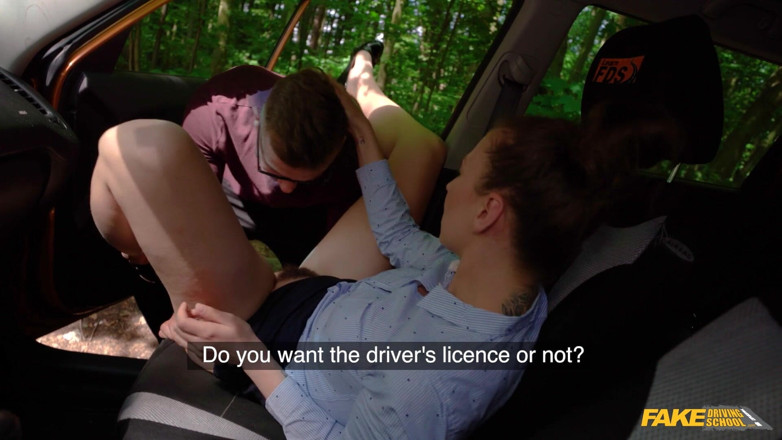 Fake Driving School: 舔我的阴户让我平静下来
