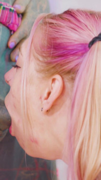 Divoká školačka anální šukání s trans spolužákem - anální roztahování, deepthroat, stříkání na zadek
