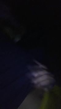 Kanepede Kendine Dokunan Muazzam Yarrağı Olan Seksi Adam