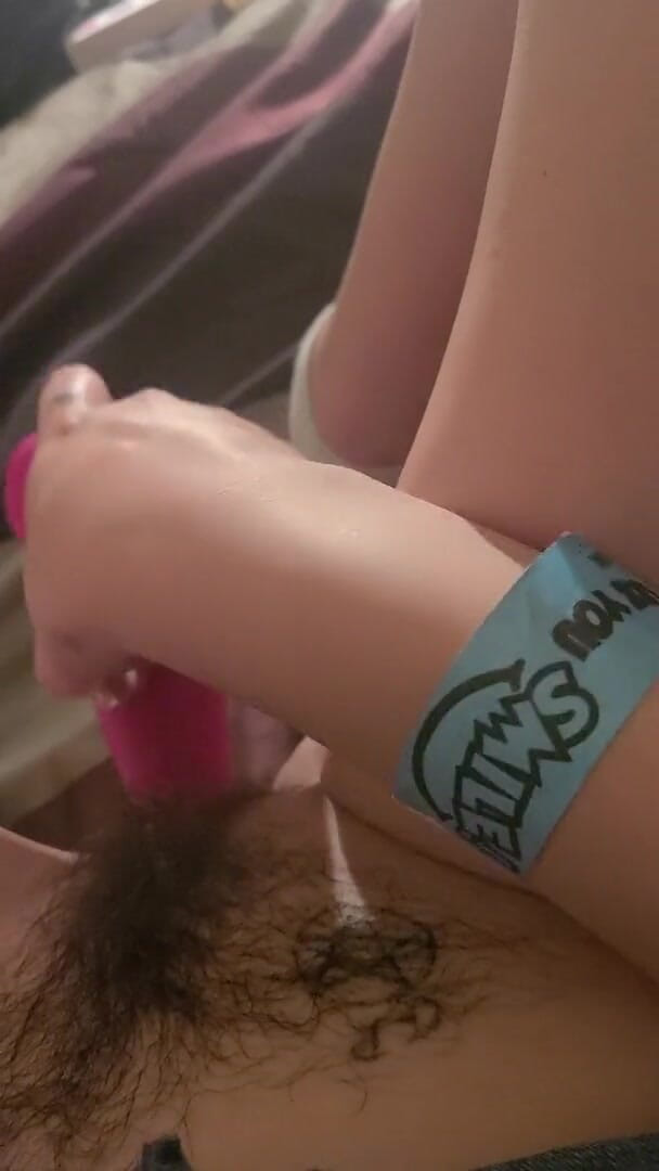 ReyMonstair: Masturbação com vibrador 2