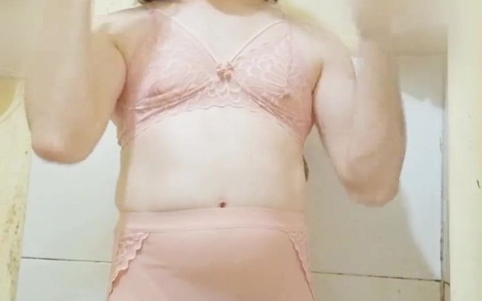 Carol videos shorts: Wearing Sexy Lingerie