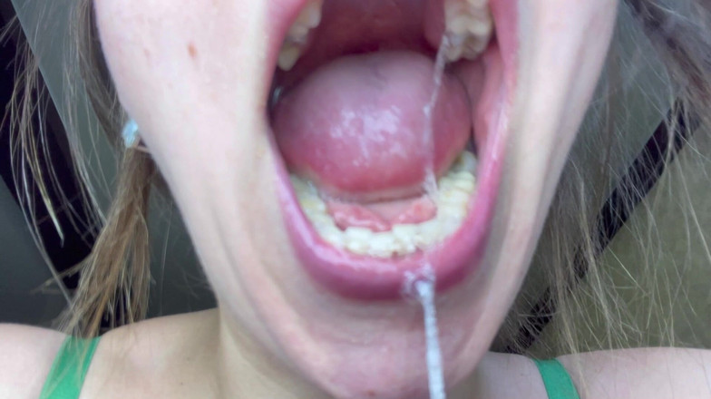 Hottie goddess: Amarrada lambendo o rosto, fleum ecstasy em primeiro plano