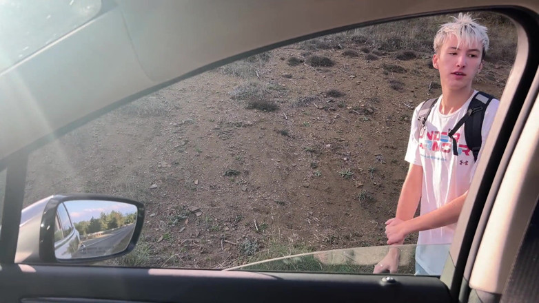Oliver Strelly: Un Twink Mono Y Una Zorra Le Chupan La Polla...