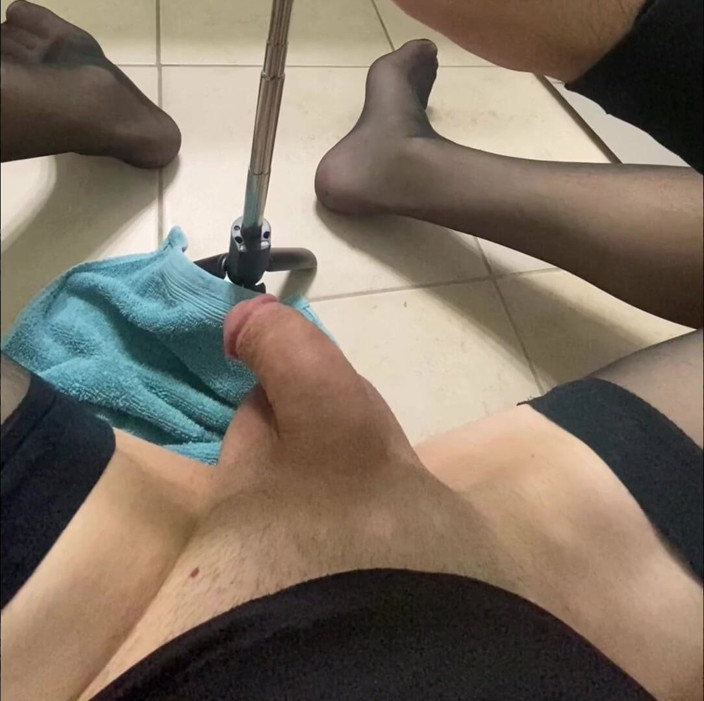 MadisonCD2025: Parte 2 Crossdresser Masturbar e Gozar Compilação Maricas em Lingerie Coxa...