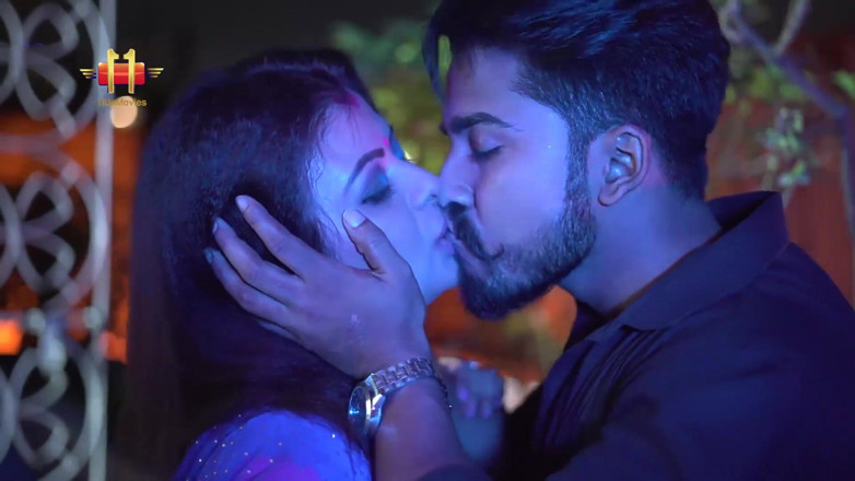 11upMovies: Impressionante experiência de fazer amor em noite iluminada pela lua