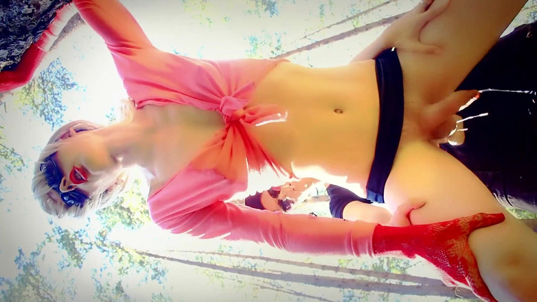 Lola Spais: POV-transe fickt outdoor-ppopper und doppelter anal sqwirt