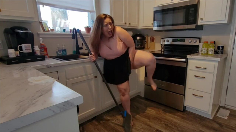 KinkyKatie: Real BBW MILF Cleans Kitchen While Using Lovense Flexer Vibrator -...