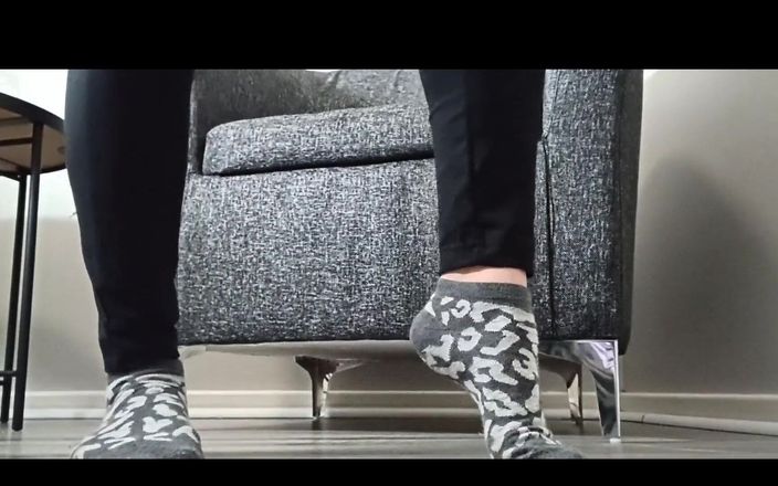 Kinky Lyrical: Ayak bileği çorapları modellik yapıyorum.