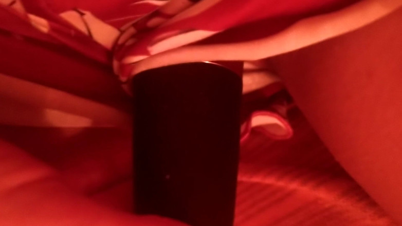 Hott Lilly: ソファでの喜び