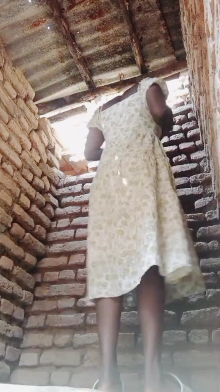 Sugarmama video call mutual masturbation: Une villageoise excitée se masturbe