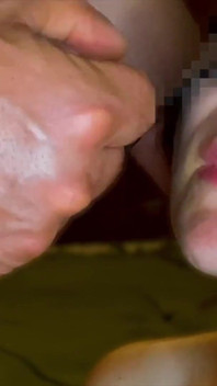 Ich reite meinen mann in pOV bis ich komme, dann blowjob, bis er in meinen mund kommt