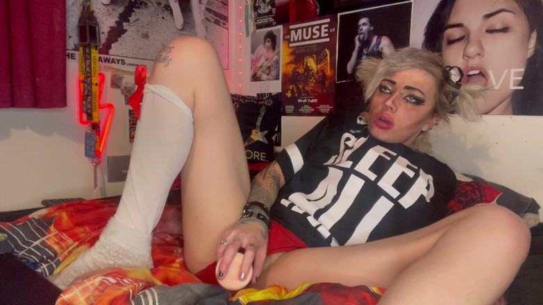 Glitterqueen1999: Me transforme em sua puta boba