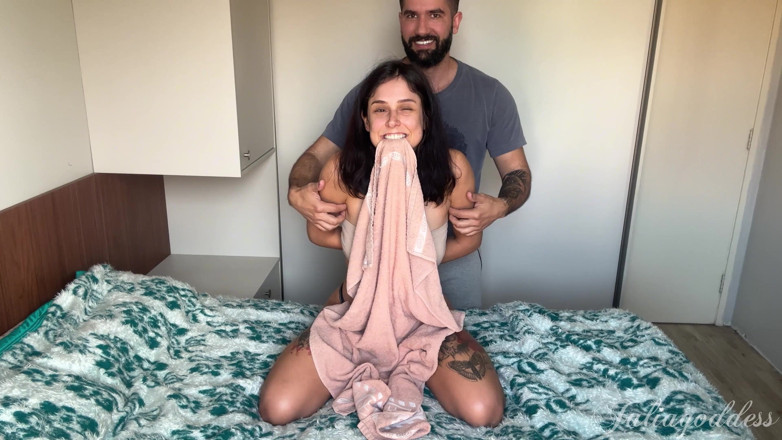 Shamelesscouple: คลิปแรกของจูเลียที่ถูกจั๊กจี้และท้าทาย