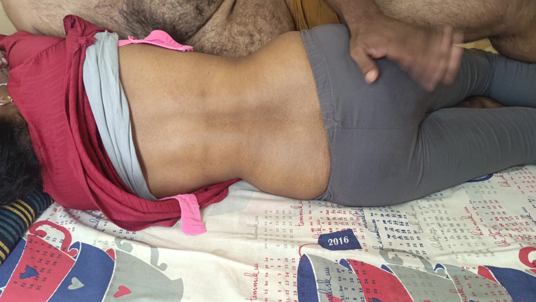 Magilmathi: Hermanastro disfrutando de cama con esposa