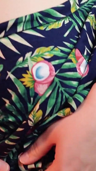 Sexy milf hraní doma, sólo masturbace video (Arya Grander)