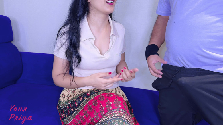 Your Priya: Stepbro przegapił ładowarkę i dostać Stepsis cipki jebanie do creampie