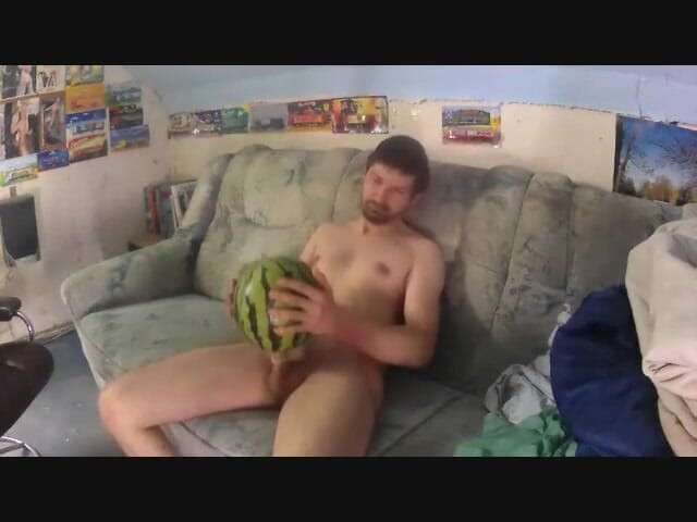 Henry029: Scopa nuovo melone con l'acqua