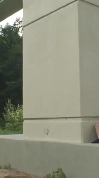 Una puta le encanta follar al aire libre con sus novios