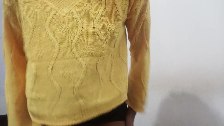 desigirl93: ムラムラしたセクシーな女の子が自慰行為といたずらな話をする