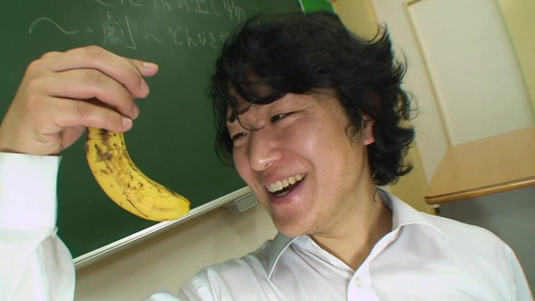 School in Japan: Azgın Japon üniversiteli kız sınıfta sert seks yapmayı seviyor