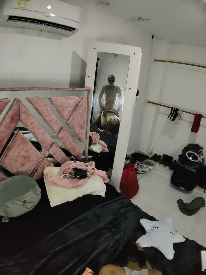 South Merican GOON ROOM: Я люблю тащить маленькую шлюшку... Трах в рот 2