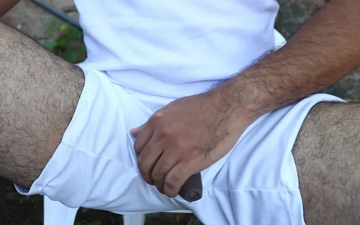 Josehairycum: He Masturbates and Cums as Soon as He Gets Home