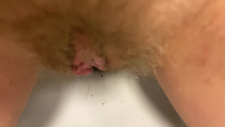Hairy couple: Hairy Pussy Pee and Accidentally Fart, Very Close up View