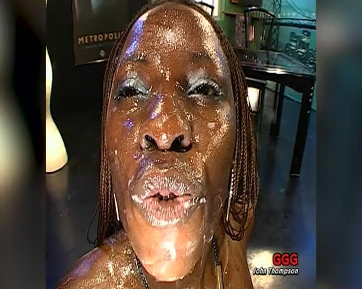 MILF and Big Wet Tits XXX: Ggg Bukkake: Cachonda Puta De Ébano Gangbanged Y Cubierta De Esperma